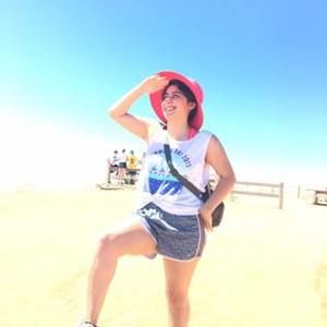 Meet your Posher, Alejandra